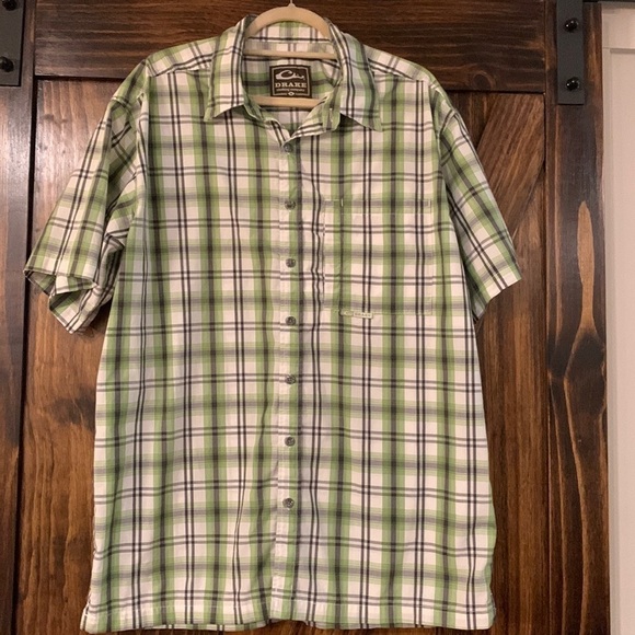 Drake Clothing Company size Medium Button Down Short Sleeve - Picture 1 of 11
